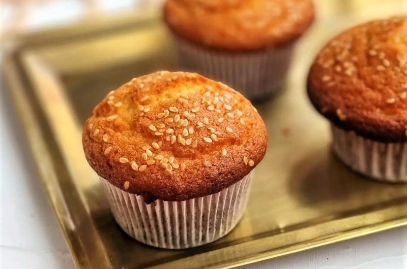 Persian Cupcake (Cake Yazdi)